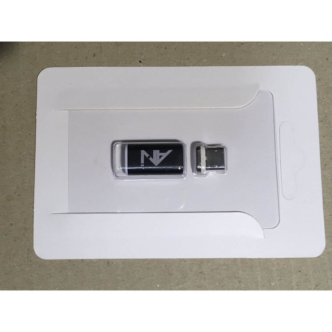 マグネットアダプター USB type-c  スマホ/家電/カメラのスマートフォン/携帯電話(バッテリー/充電器)の商品写真