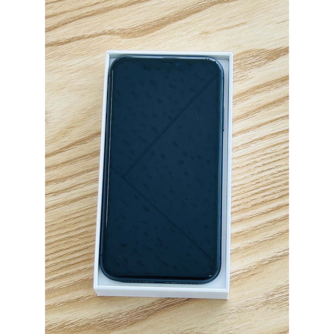 iPhone 11 ブラック 256 GB 美品　 スマホ/家電/カメラのスマートフォン/携帯電話(スマートフォン本体)の商品写真