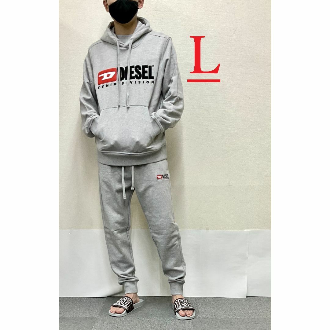 DIESEL(ディーゼル)のディーゼル　セットアップ 21B23　グレー　Lサイズ　新品　A03757 メンズのトップス(パーカー)の商品写真