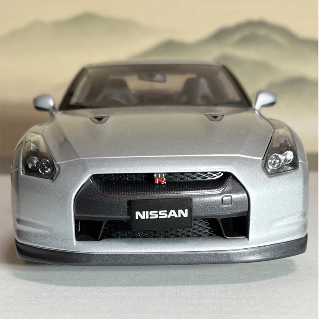 オートアート1/18スカイラインGT-R R35箱なし