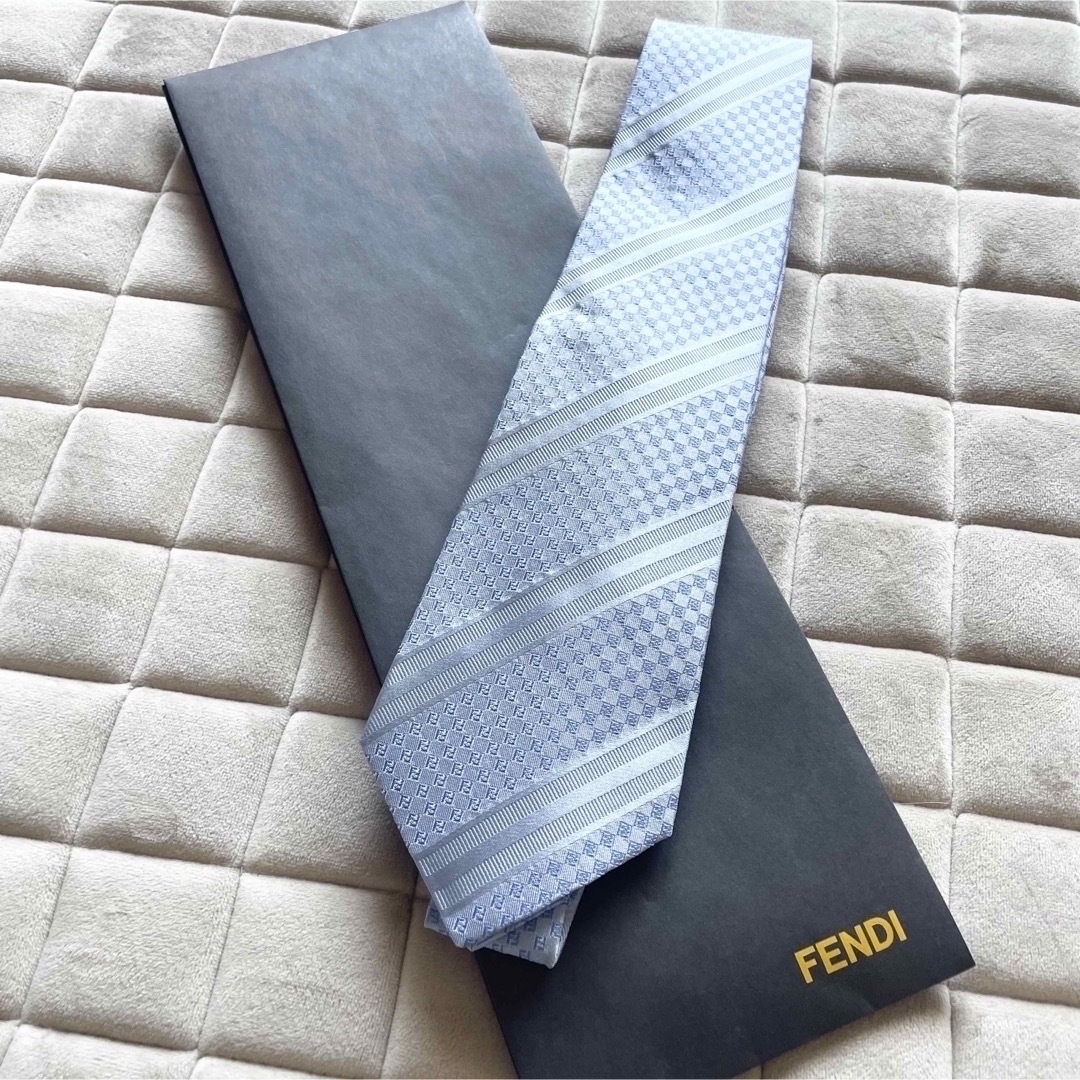 驚きの値段で FENDI(フェンディ)のネクタイ フェンディ メンズ 驚きの値段で FENDI(フェンディ)のネクタイ フェンディ メンズ