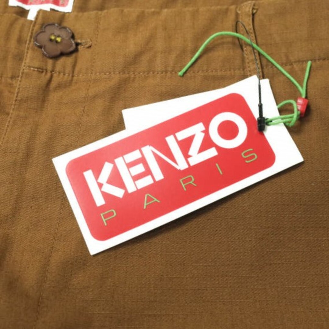 KENZO(ケンゾー)のKENZO by NIGO ケンゾー バイ ニゴー 22AW フラワーボタンカーゴパンツ FC65PA2429DD 40 ブラウン コットンリップストップ ボトムス【中古】【KENZO by NIGO】 メンズのパンツ(ワークパンツ/カーゴパンツ)の商品写真