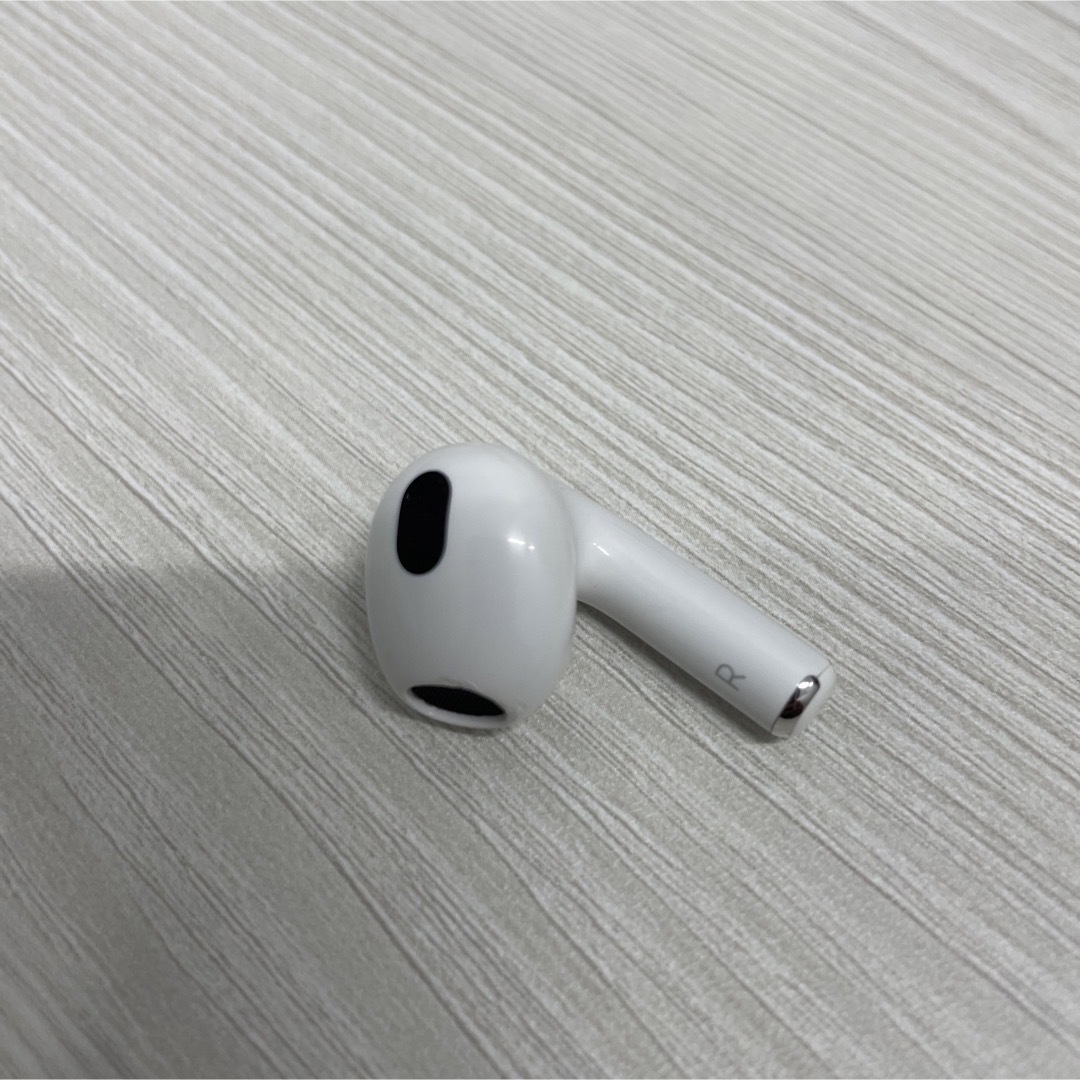 Apple - 右耳のみ AirPods (第3世代) A2565 apple 純正 正規品の通販