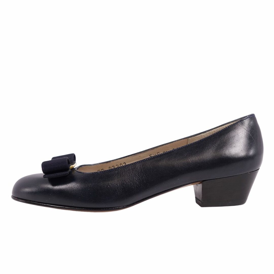 未使用 サルヴァトーレ フェラガモ Salvatore Ferragamo 未使用 サルヴァトーレ フェラガモ Salvatore Ferragamo