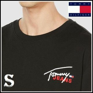 TOMMY HILFIGER - TOMMY JEANSの刺繍ロゴ シグネチャーロゴTシャツ