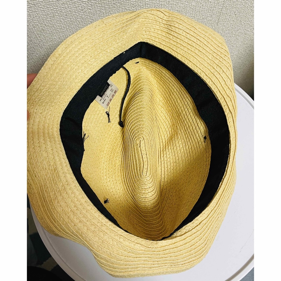 moussy(マウジー)の美品　マウジー　麦わら帽子　リボン付き　サイズ調整可能 レディースの帽子(麦わら帽子/ストローハット)の商品写真
