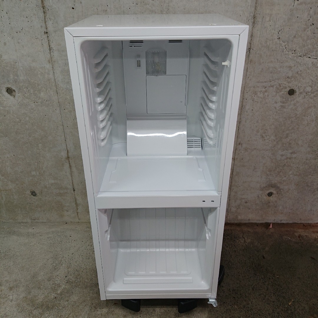 TWINBIRD(ツインバード)のTWINBIRD HR-E911W WHITE  2ドア冷凍冷蔵庫 スマホ/家電/カメラの生活家電(冷蔵庫)の商品写真