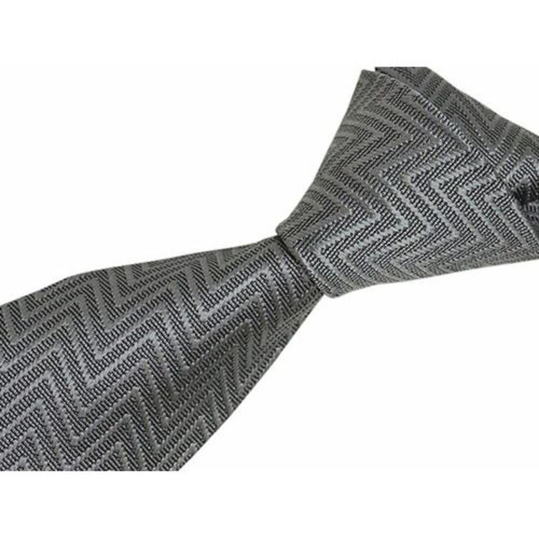 Armani(アルマーニ)の【新品】アルマーニ ネクタイ 360054 ジャギー グレー 29804 メンズのファッション小物(ネクタイ)の商品写真