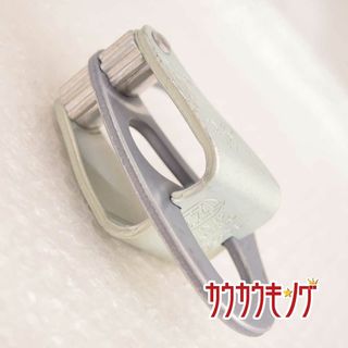 ペツル(PETZL)のペツル リギング REVERSO/ルベルソ ビレイデバイス(登山用品)