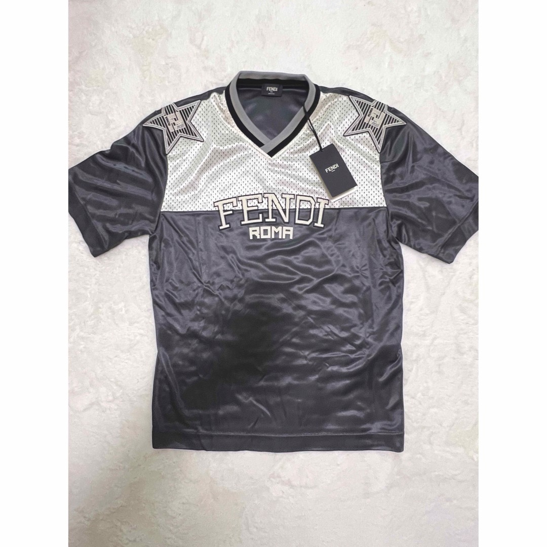 新品未使用 FENDI フェンディ スターパッチTシャツイタリア M(Lサイズ)