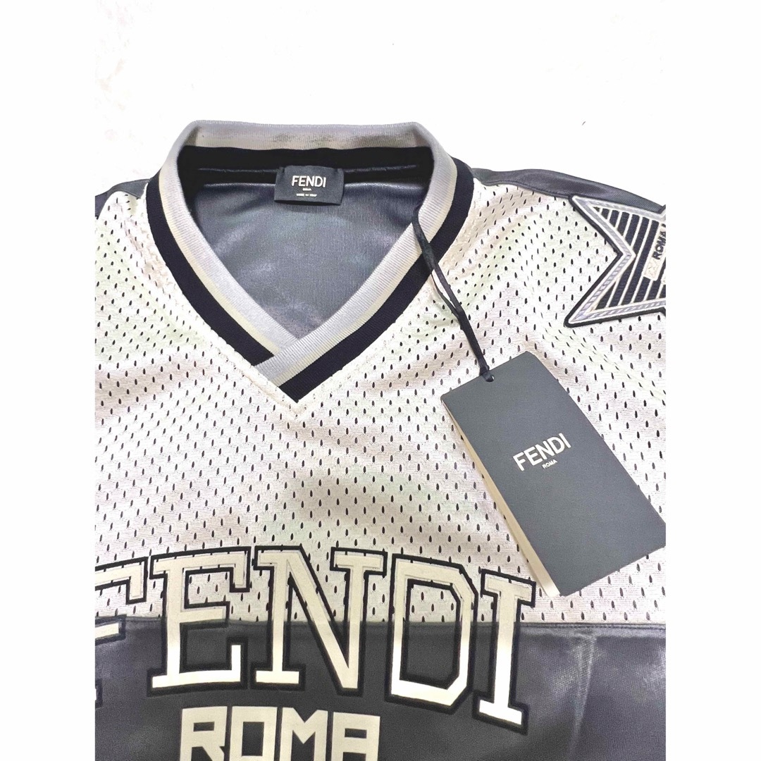 新品未使用 FENDI フェンディ スターパッチTシャツイタリア M(Lサイズ)