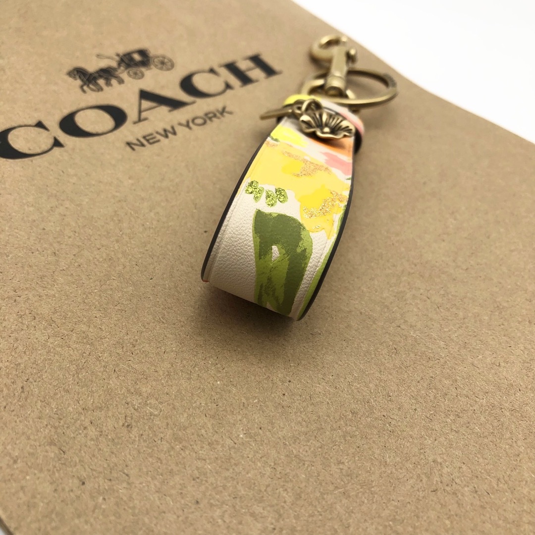 【COACH☆新品】ループ バッグ チャーム フローラル プリント!花柄!
