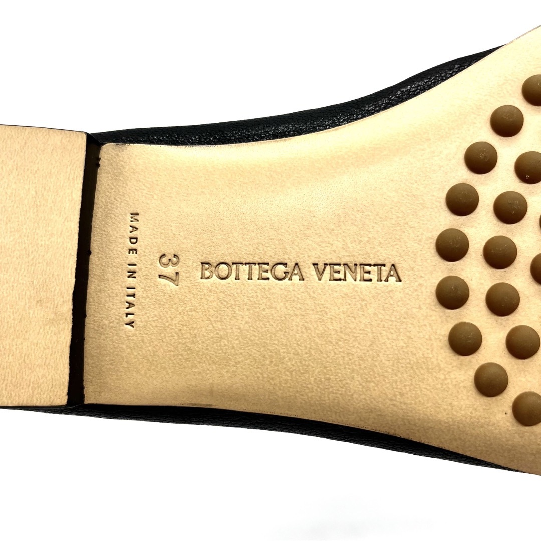 Bottega Veneta(ボッテガヴェネタ)のBOTTEGA VENETA レザーフラットシューズ サンダル 24cm 新品 レディースの靴/シューズ(サンダル)の商品写真