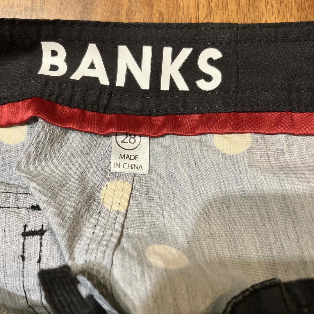 BANKS  Mサイズ OLD yellow フロントロゴ 人気 新品未使用！