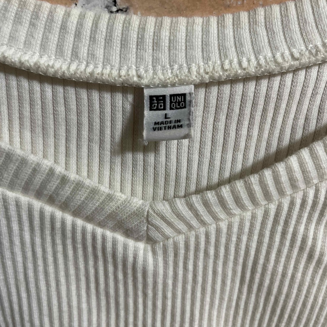 UNIQLO(ユニクロ)のUNIQLO  Vネックカットソー レディースのトップス(カットソー(長袖/七分))の商品写真