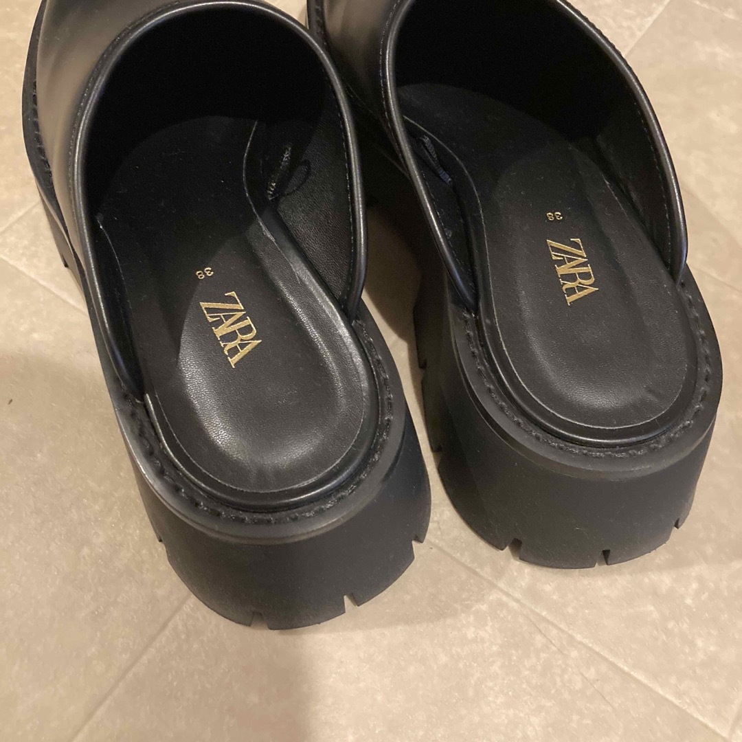 ZARA(ザラ)のnina様専用　フラット　トラックソール　ミュール　ZARA ザラ　 レディースの靴/シューズ(ブーツ)の商品写真