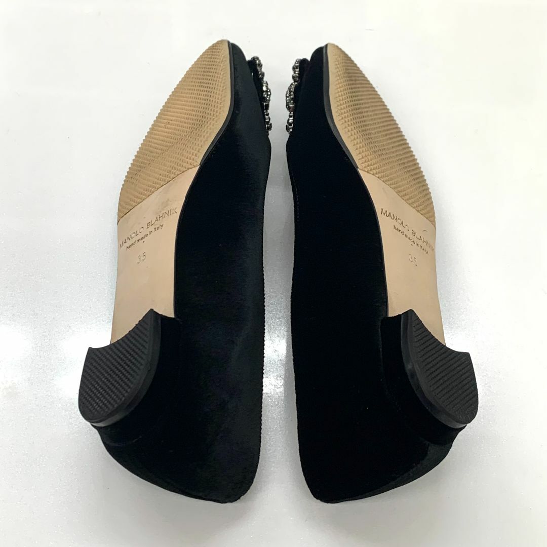 MANOLO BLAHNIK(マノロブラニク)の7345 マノロブラニク ハンギシ ビジュー ベロア フラットパンプス ブラック レディースの靴/シューズ(ハイヒール/パンプス)の商品写真