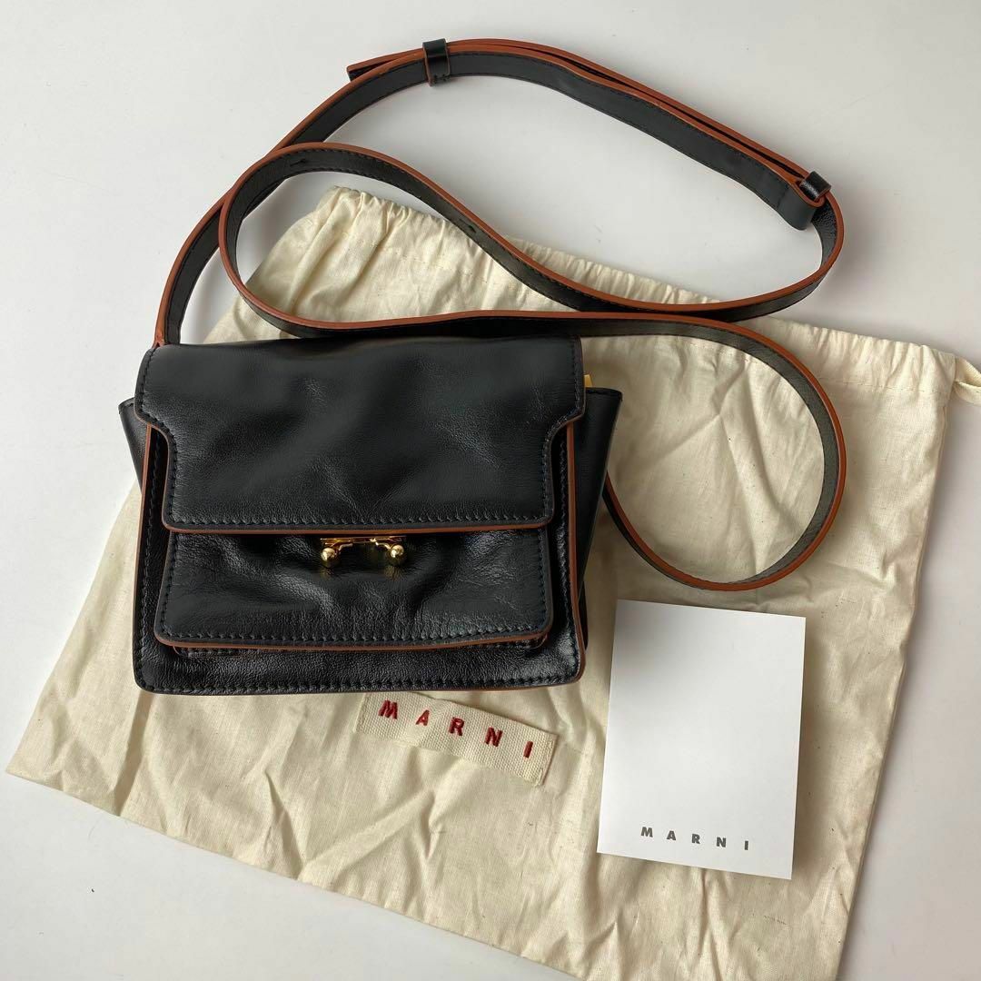 美品 マルニ MARNI 現行品 トランク ミニ ショルダーバッグ ポシェット-