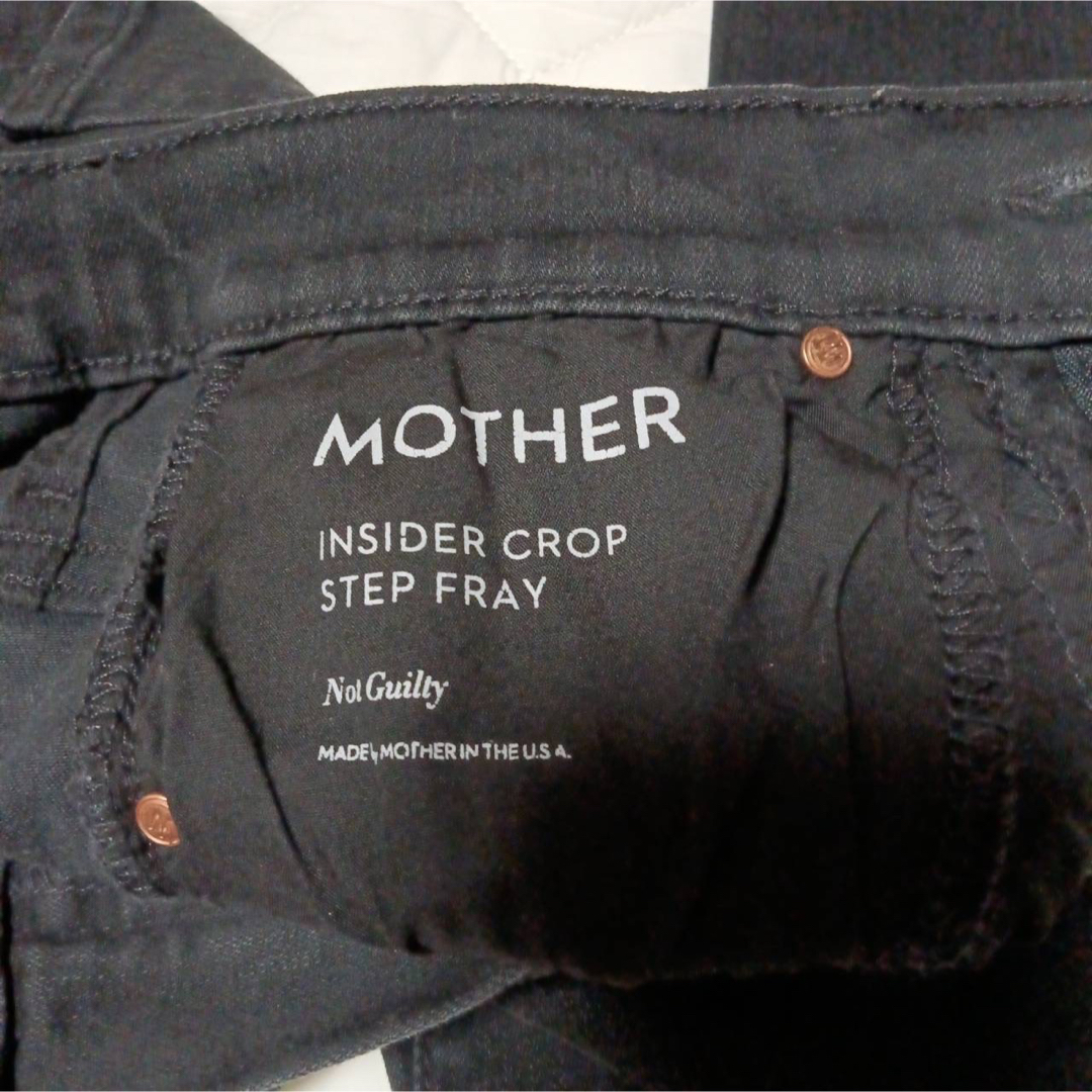 DEUXIEME CLASSE(ドゥーズィエムクラス)のMOTHER INSIDER CROP Not Guilty 25 カットオフ レディースのパンツ(デニム/ジーンズ)の商品写真