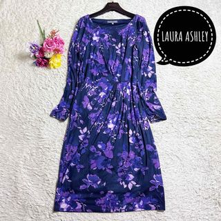 ローラアシュレイ(LAURA ASHLEY)の美品ꕤ ローラアシュレイ カシュクールワンピース 花柄 パープル レーヨン(ひざ丈ワンピース)