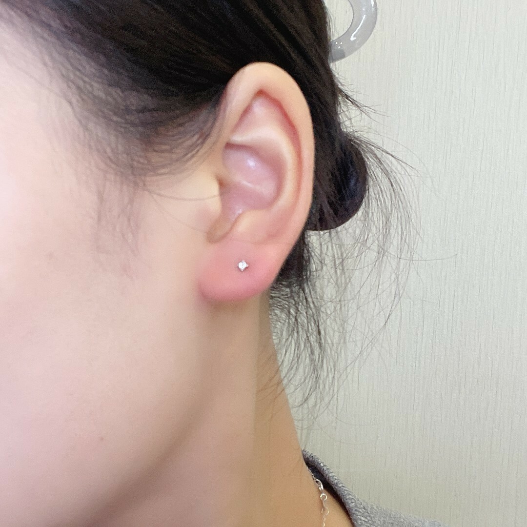 天然ダイヤモンド ミニサイズピアスk18 - ピアス