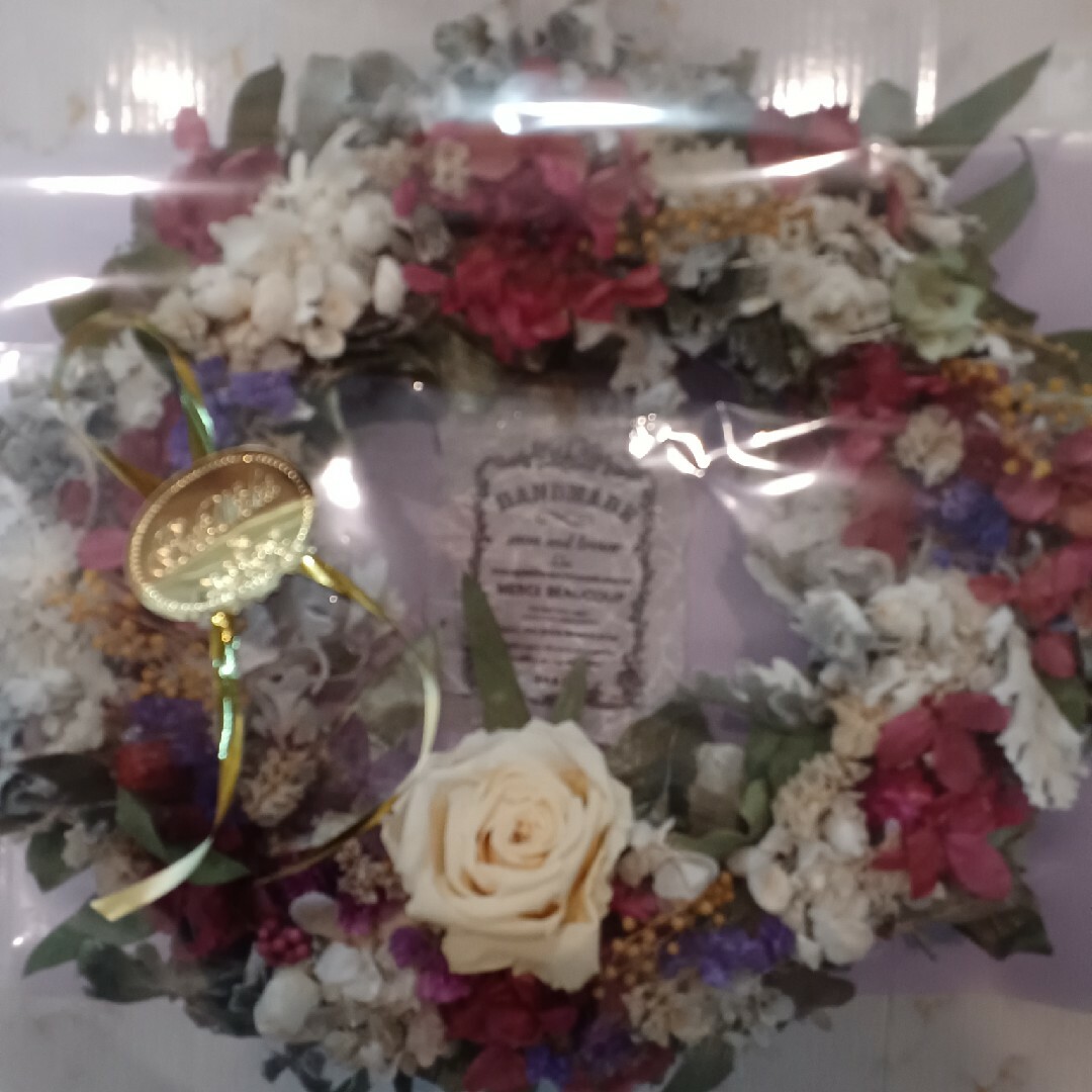 ドライフラワーリース　ナチュラルリース　贈り物　スタンプ　タグ　お花のプレゼント ハンドメイドのフラワー/ガーデン(リース)の商品写真