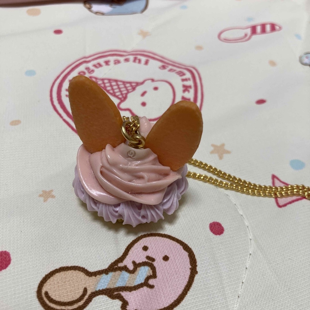 Q-pot.*イースターバニーカップケーキネックレス