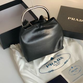 PRADA - 【値下げ】プラダ ナイロン トートバッグ ハンドバッグ 黒