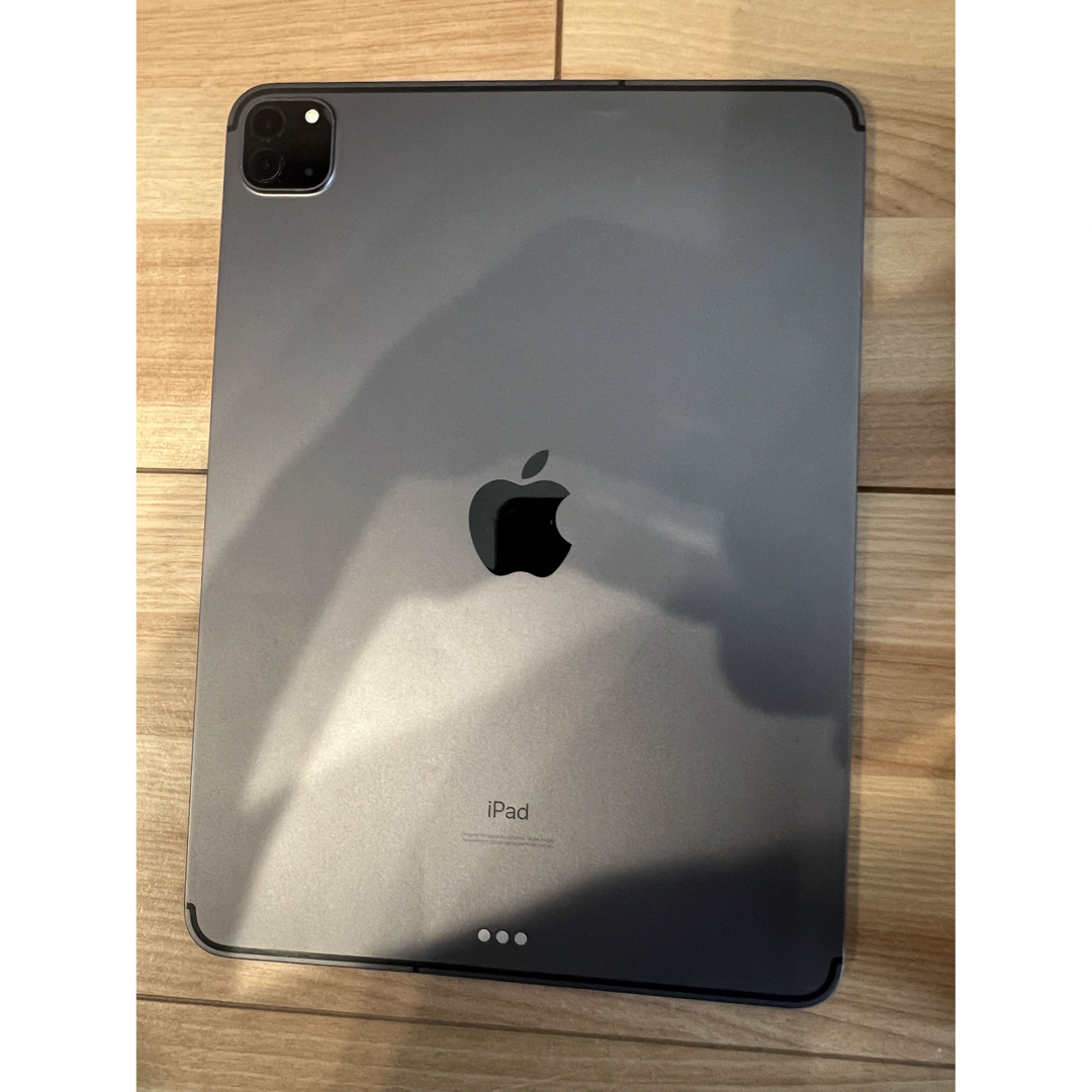 美品　ケース付き　iPad Pro 第1世代 cellular 64GB