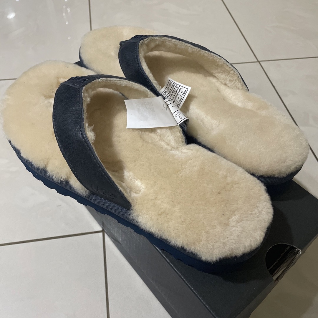 アグ　UGG 25㎝