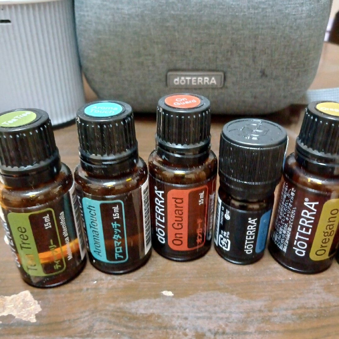 doTERRA エッセンシャルオイル　ディフューザー　セット