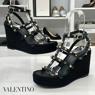 ヴァレンティノ(VALENTINO)の7153 ヴァレンティノ ロックスタッズ レザー ウェッジサンダル(サンダル)