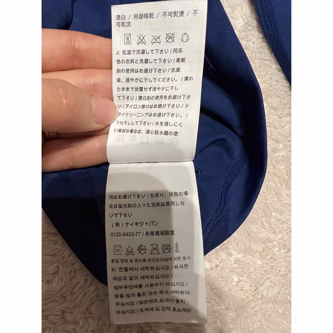 NIKE(ナイキ)の専用　NIKE ナイキ　Tシャツ　ロング レディースのトップス(Tシャツ(長袖/七分))の商品写真