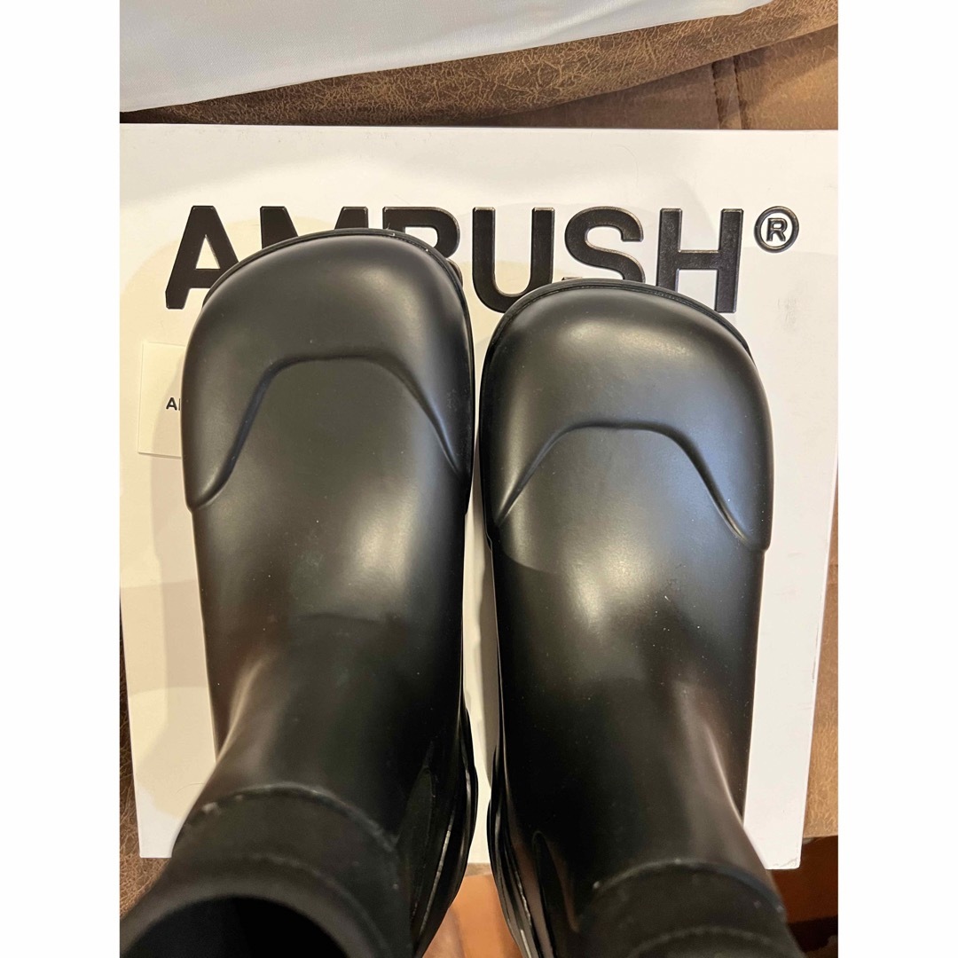 AMBUSH(アンブッシュ)の【新品未使用、早い者勝ち!】AMBUSH RUBBER BOOTS 付属品完備 メンズの靴/シューズ(スニーカー)の商品写真