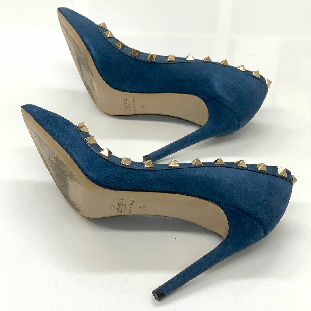 VALENTINO(ヴァレンティノ)の6132 ヴァレンティノ ロックスタッズ スエード パンプス ブルー レディースの靴/シューズ(ハイヒール/パンプス)の商品写真