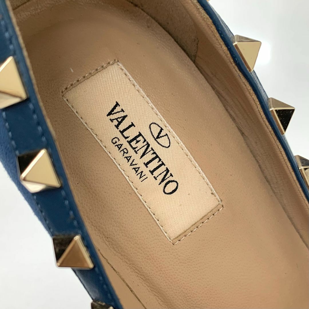 VALENTINO(ヴァレンティノ)の6132 ヴァレンティノ ロックスタッズ スエード パンプス ブルー レディースの靴/シューズ(ハイヒール/パンプス)の商品写真