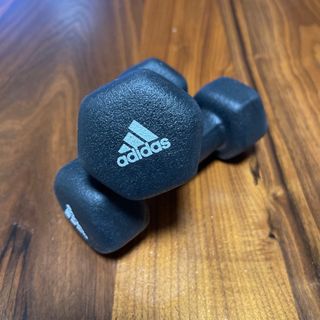 アディダス(adidas)の★adidasダンベル　1キロ×2(トレーニング用品)