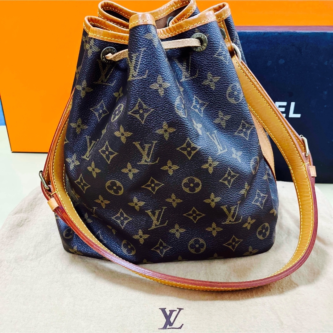 LOUIS VUITTON(ルイヴィトン)の💕超美品💕LOUIS VUITTON💕モノグラム💕プチノエ💕ショルダーバッグ💕 レディースのバッグ(ショルダーバッグ)の商品写真