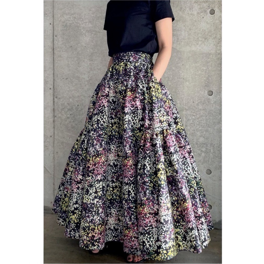 Drawer(ドゥロワー)のSHE Tokyo Michelle Flower 34 レディースのスカート(ロングスカート)の商品写真