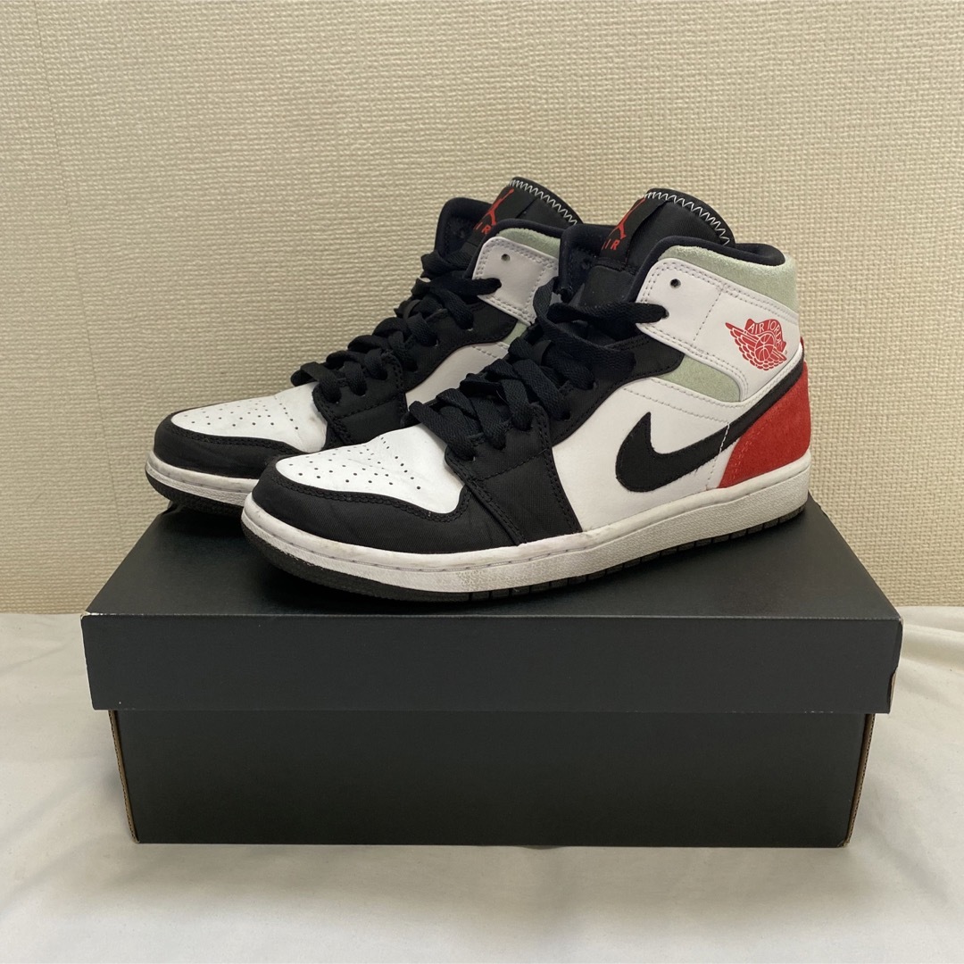 NIKE AIR JORDAN 1 Mid ES スニーカー