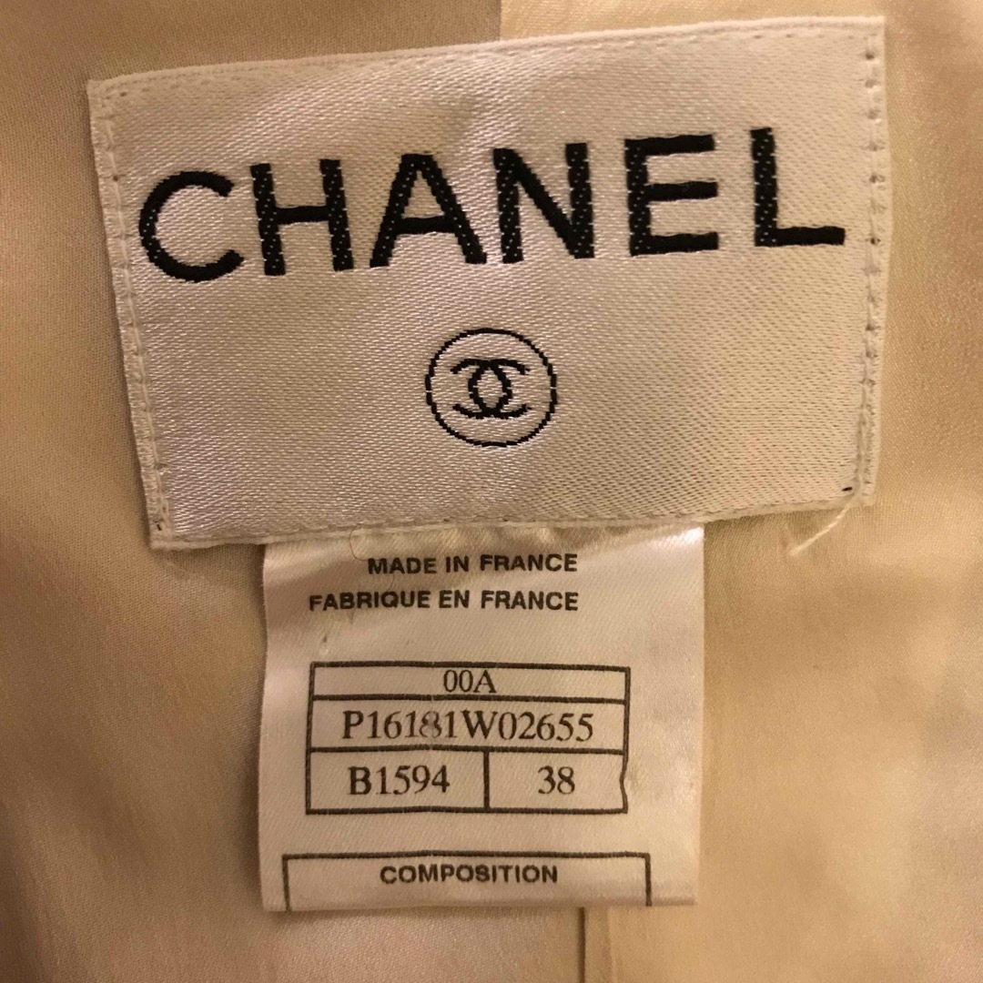 CHANEL(シャネル)の希少正規品CHANELシャネルコート 本革 ツイードロングトレンチ38マトラッセ レディースのジャケット/アウター(ロングコート)の商品写真