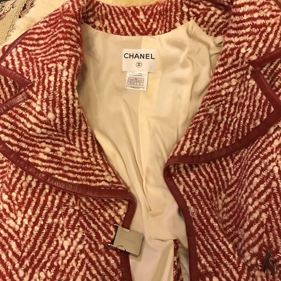 CHANEL(シャネル)の希少正規品CHANELシャネルコート 本革 ツイードロングトレンチ38マトラッセ レディースのジャケット/アウター(ロングコート)の商品写真