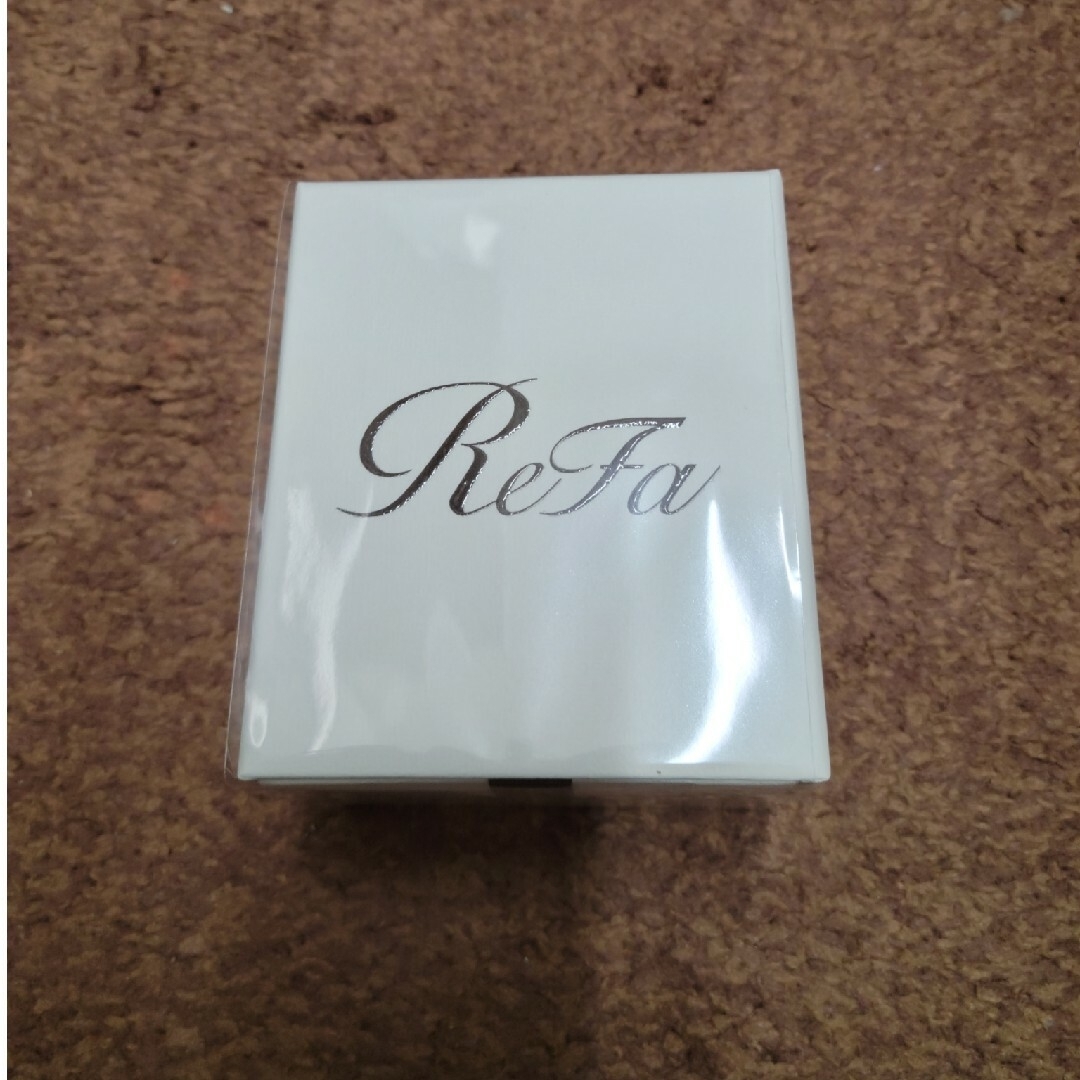 ReFa(リファ)の新品未使用、GIFT BOX入り【ReFa】ハートレイブラシ コスメ/美容のヘアケア/スタイリング(ヘアブラシ/クシ)の商品写真