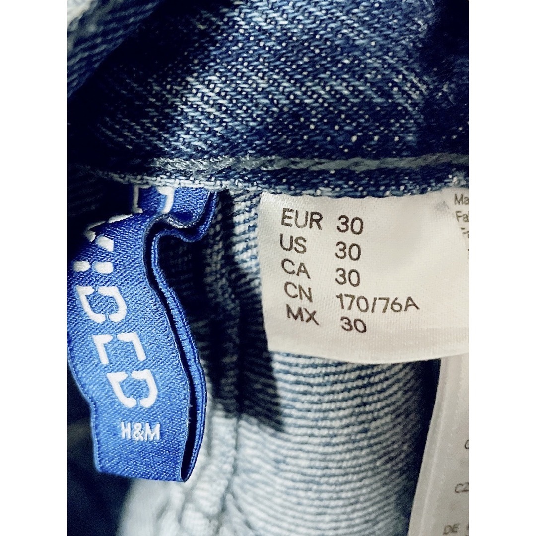 H&M(エイチアンドエム)のデニム ハーフパンツ メンズのパンツ(ショートパンツ)の商品写真
