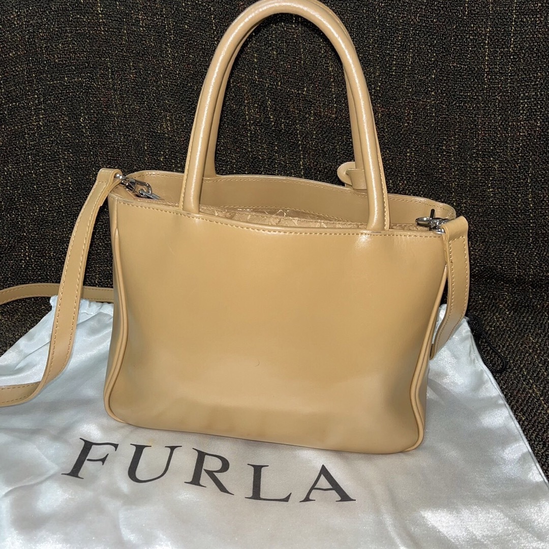 美品✨ フルラ FURLA ショルダーバッグ トートバッグ レザー ベージュ