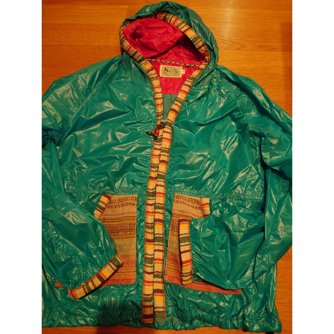 titicaca(チチカカ)のチチカカ　ウィンブレ レディースのジャケット/アウター(ナイロンジャケット)の商品写真
