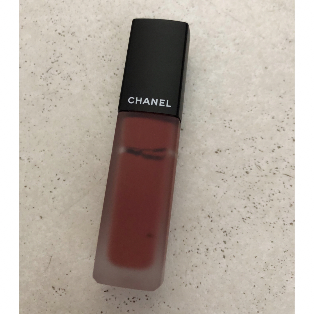 CHANEL(シャネル)のシャネル　ルージュアリュールインクフュージョン　838 新品す コスメ/美容のベースメイク/化粧品(口紅)の商品写真
