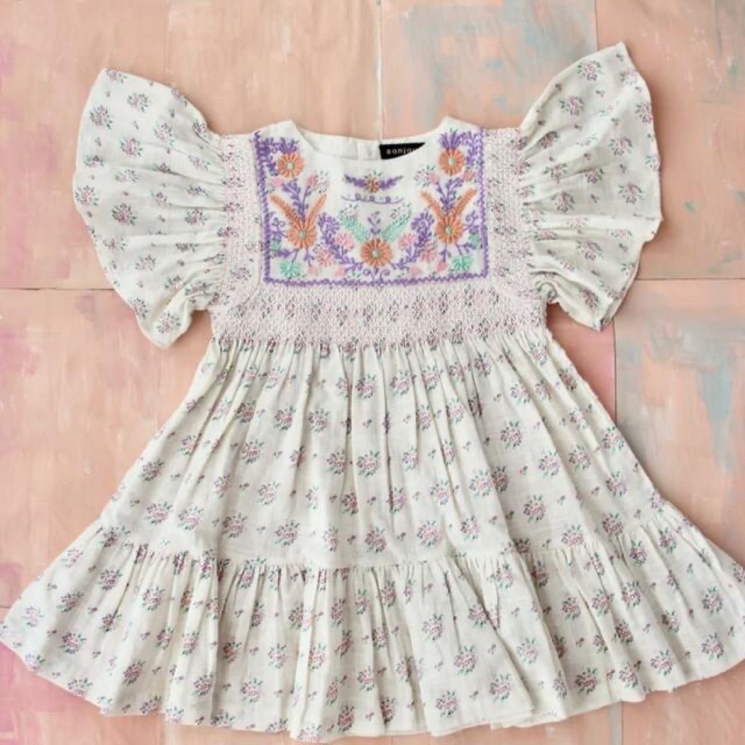 Caramel baby&child - 【新品未使用】Bonjour diary ワンピース 8yの