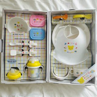 ミキハウス(mikihouse)の新品未使用！ MIKI HOUSE 豪華なテーブルウェアセット(離乳食器セット)