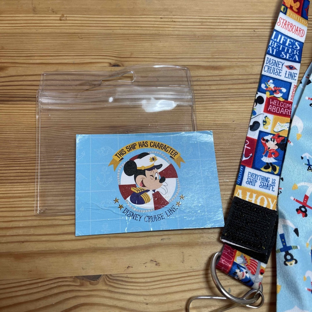 Disney(ディズニー)のDisney cruise line ネックストラップ スマホ/家電/カメラのスマホアクセサリー(ネックストラップ)の商品写真